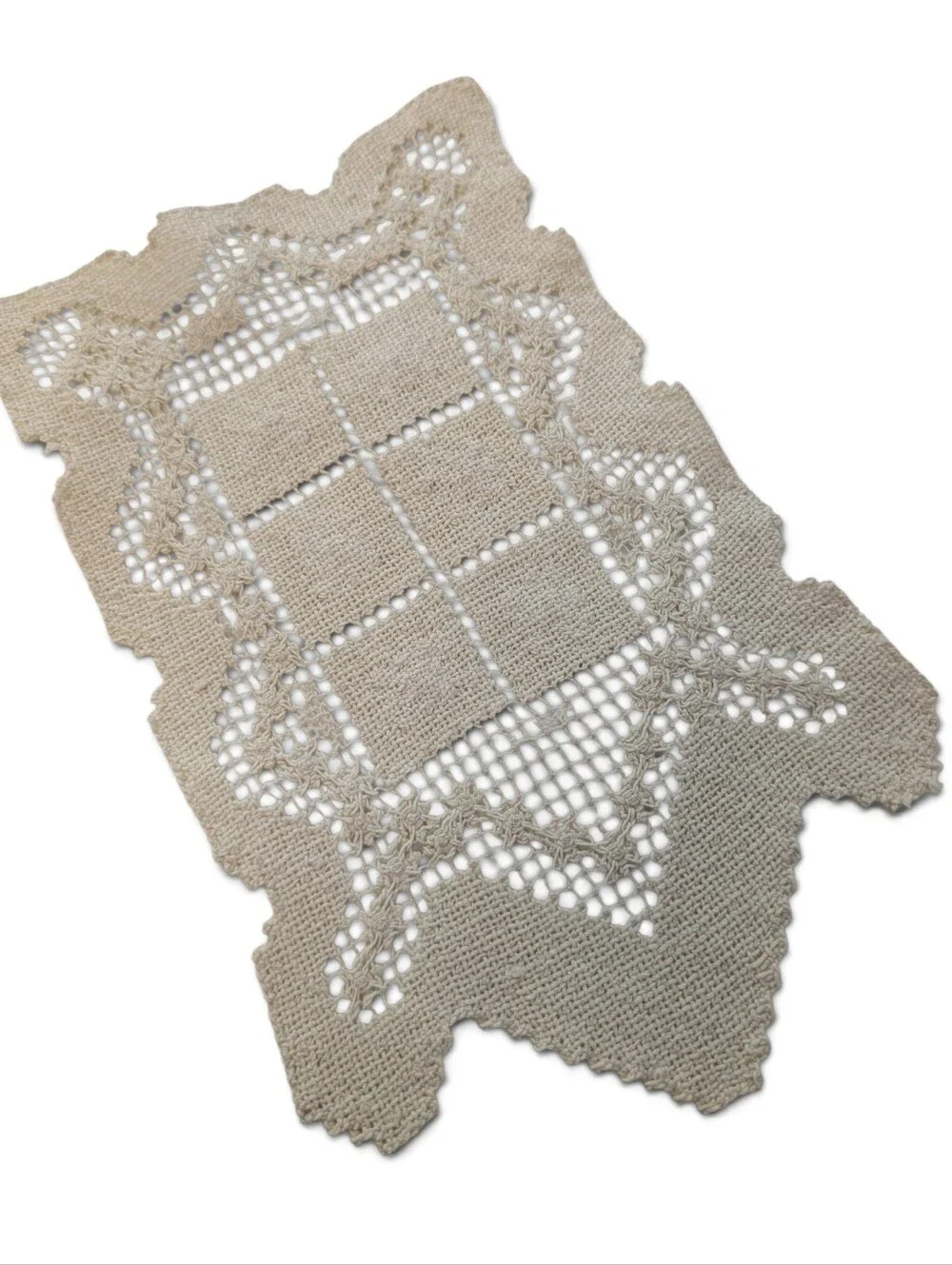 VINTAGE Crochet Lace Table Runner Doily Rectangle Neutral Home Dining Accent 9x6